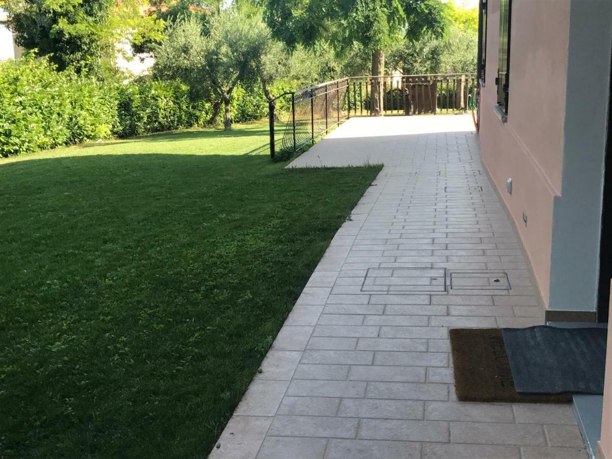 Chalet Delle Rose Saludecio Bagian luar foto
