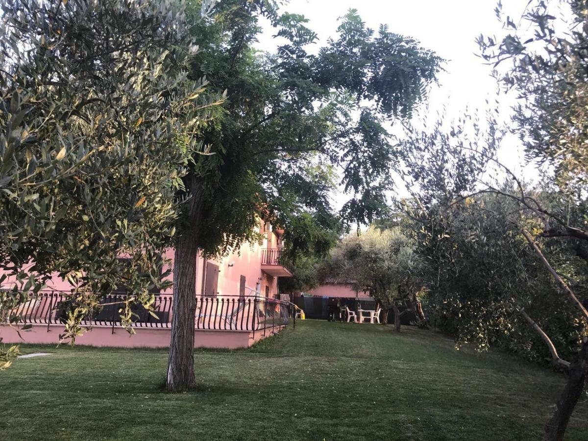 Chalet Delle Rose Saludecio Bagian luar foto
